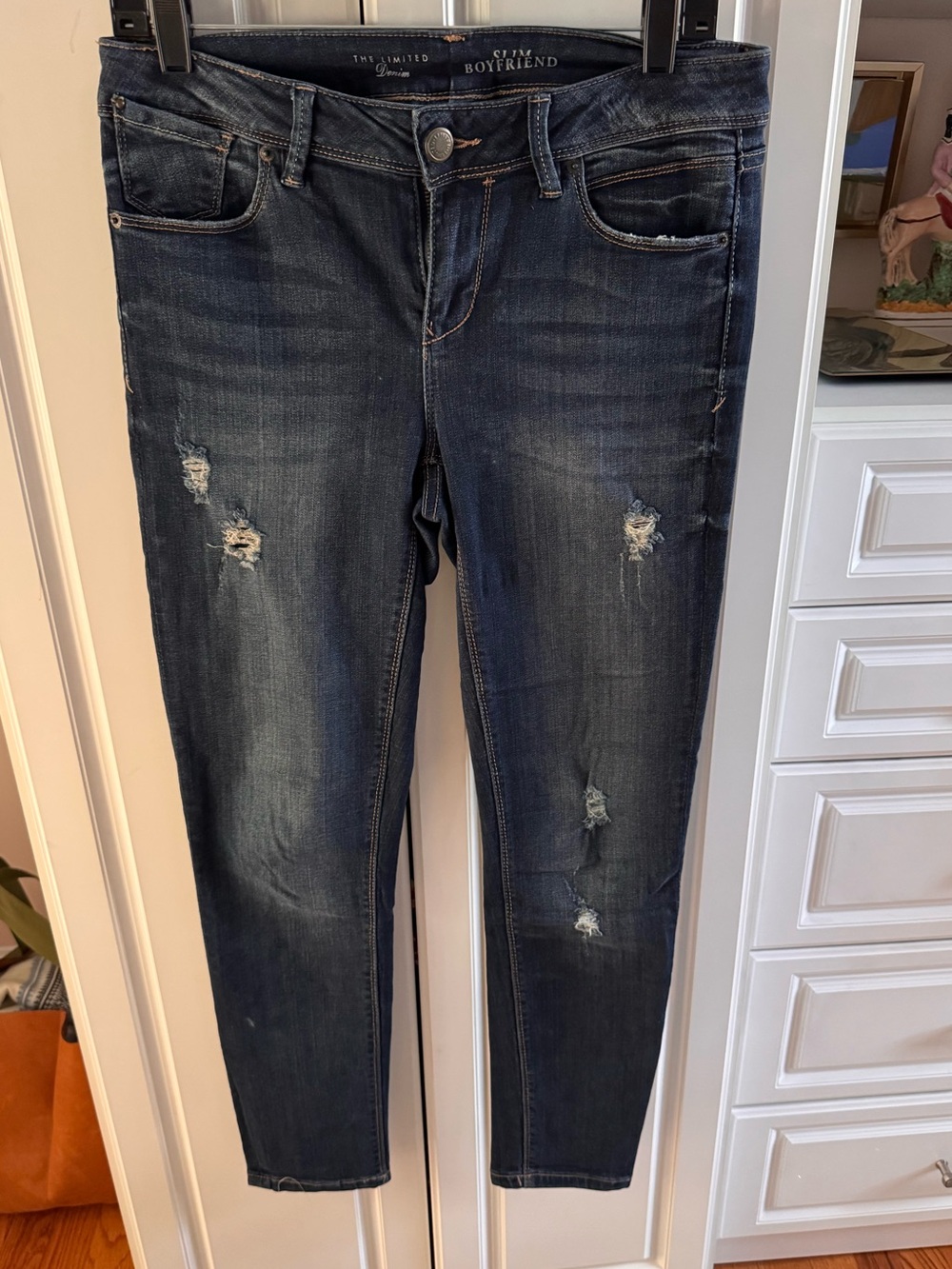 The Limited Slim boyfriend Jean size 4 good used condition